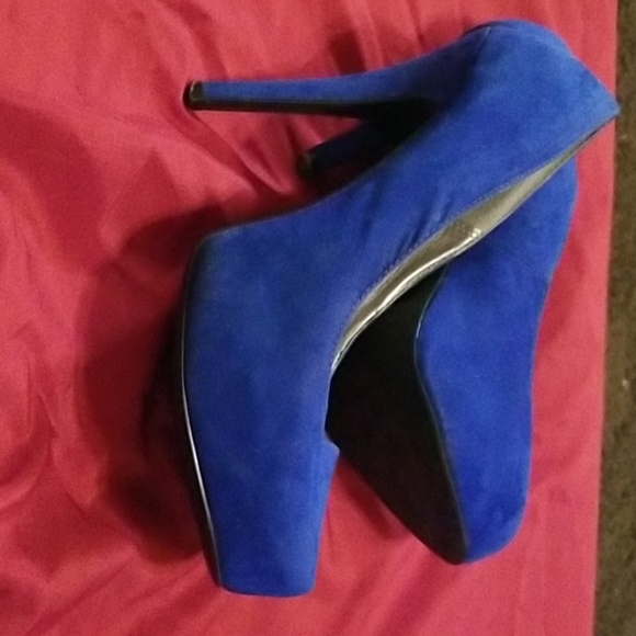 Blue Boo! - Picture 2 of 4